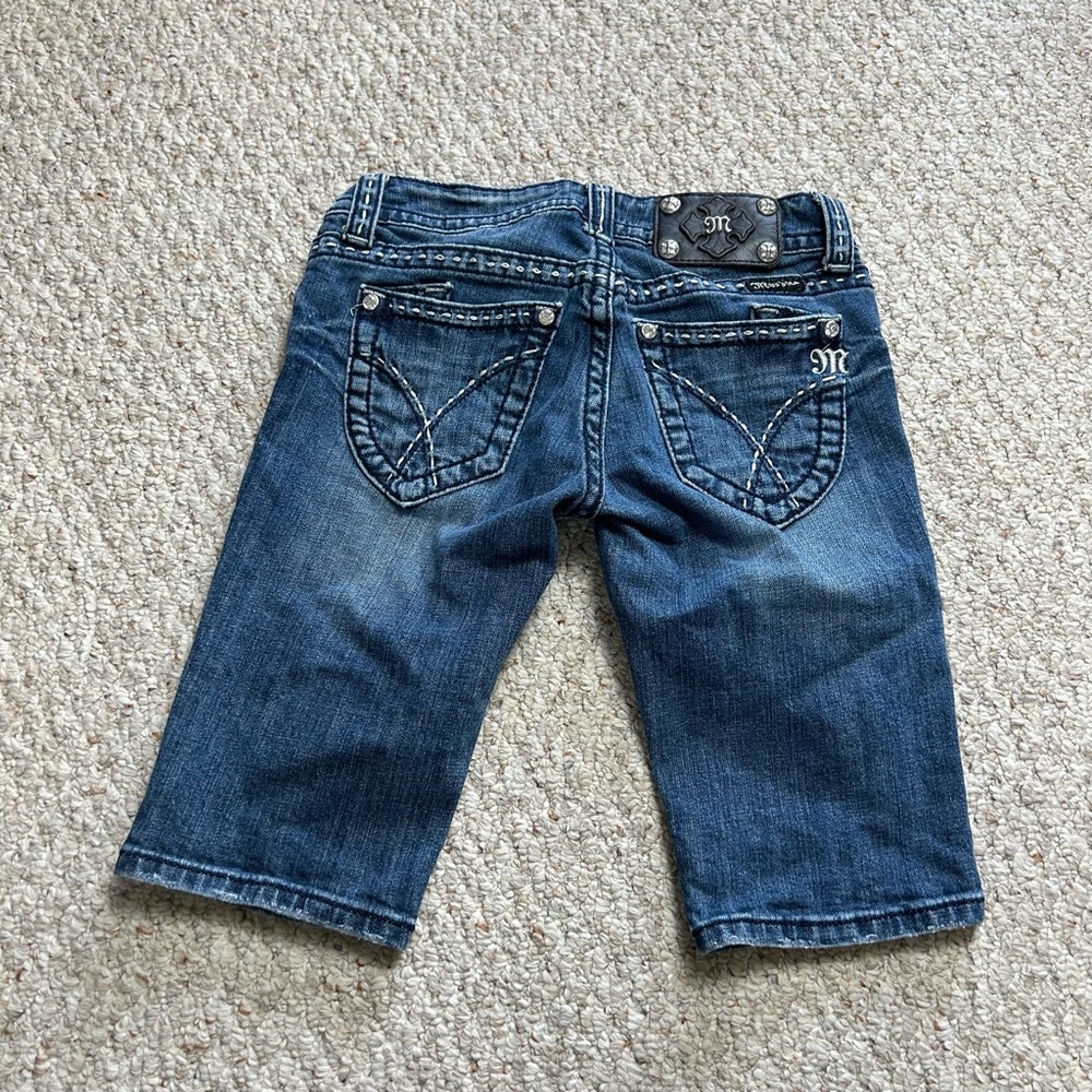 Miss Me Blue Bermuda Jean Shorts Womens 26 JW5306M Dark Wash 12" Inseam Slim - Picture 3 of 11